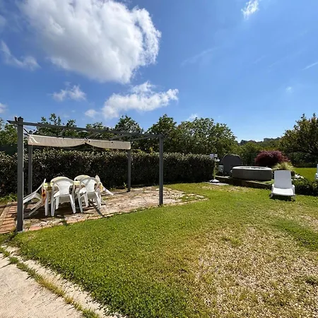 Cascina Bramasole Hébergement de vacances Celle Enomondo