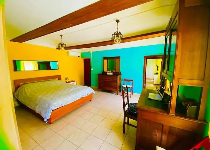 Cascina Bramasole Feriehus *